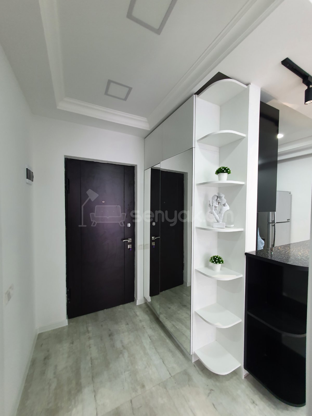 2 Սենյականոց Բնակարան, 50քմ, 3/9 հարկ, Կապիտալ Վերանորոգված, Կահավորված