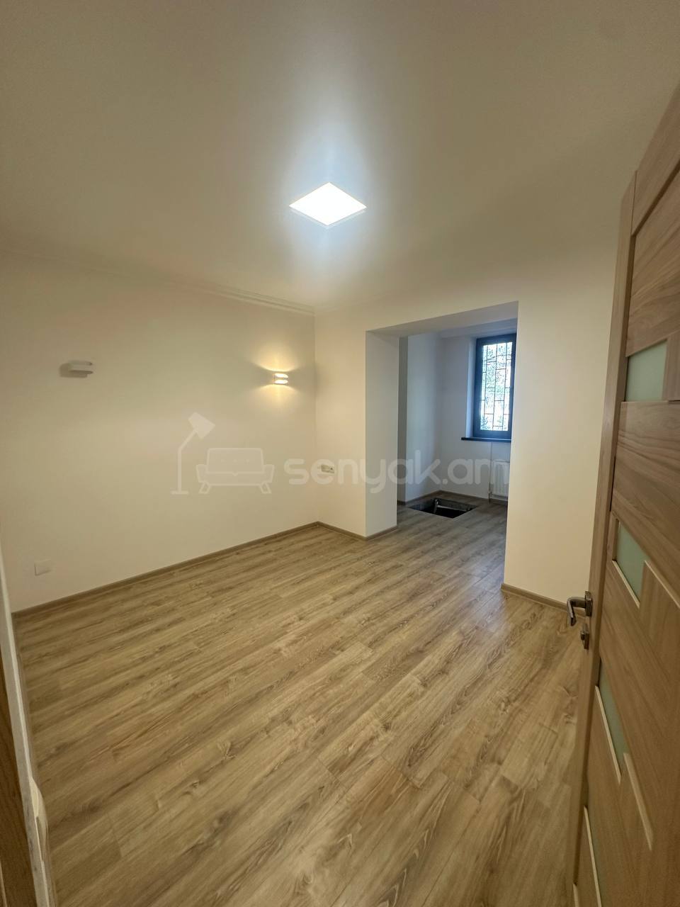 Օֆիսային Տարածք, 95քմ, Կապիտալ Վերանորոգված