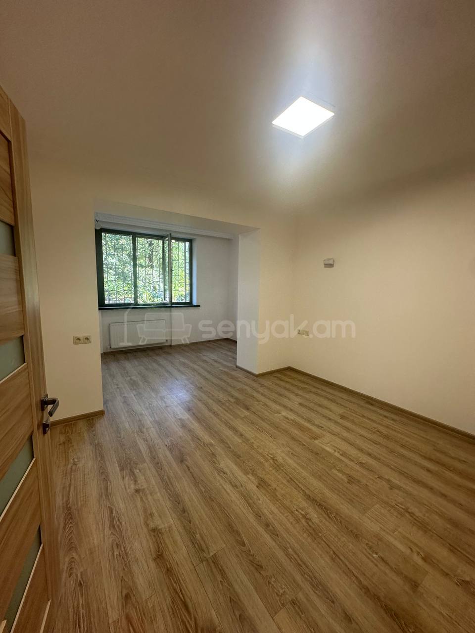 Օֆիսային Տարածք, 95քմ, Կապիտալ Վերանորոգված