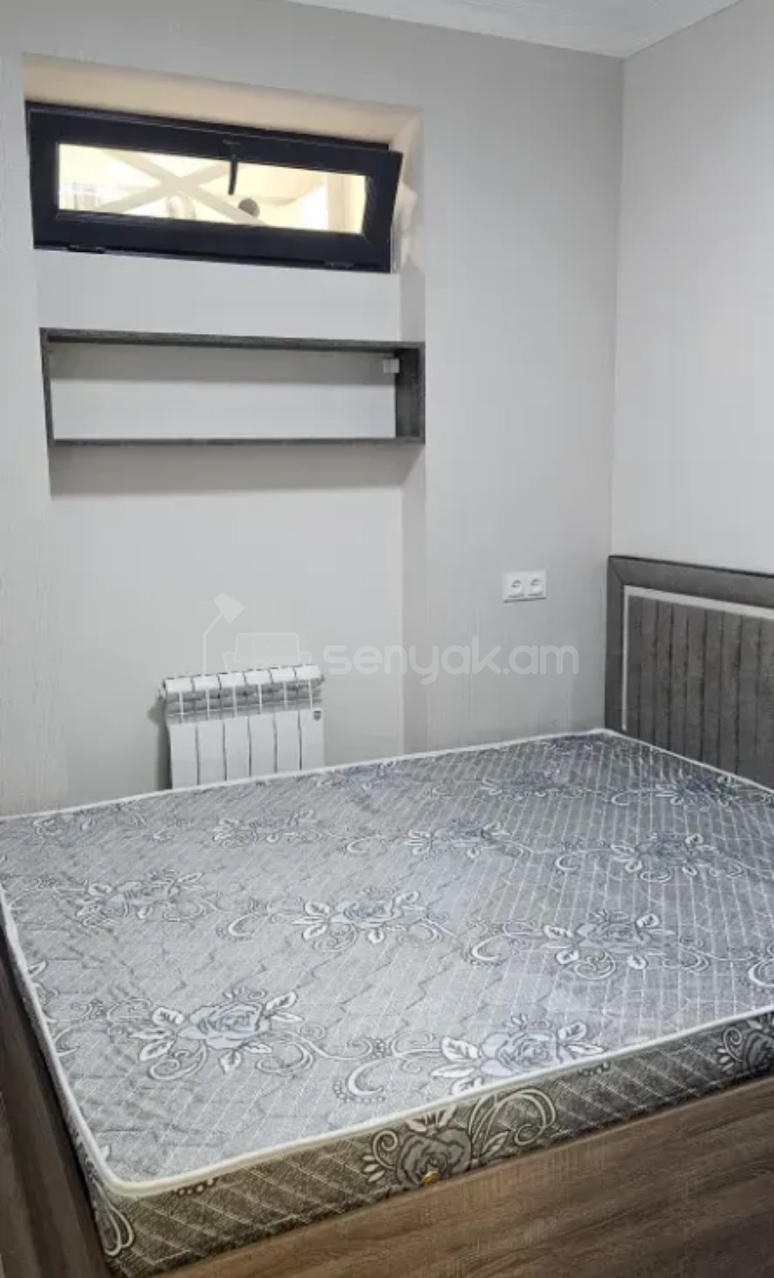 3 Սենյականոց Բնակարան Քարե Շենքում, 64քմ, 5/5 հարկ, Կապիտալ Վերանորոգված, Կահավորված