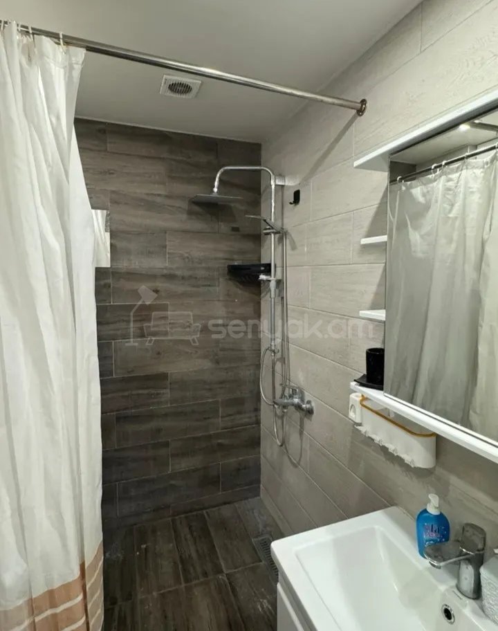 3 Սենյականոց Բնակարան, 70քմ, 7/9 հարկ, Կապիտալ Վերանորոգված, Կահավորված
