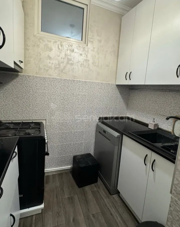 3 Սենյականոց Բնակարան, 70քմ, 7/9 հարկ, Կապիտալ Վերանորոգված, Կահավորված