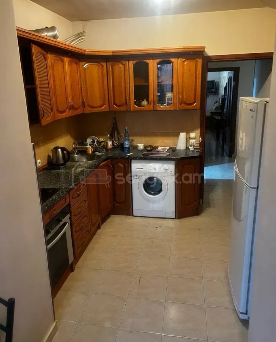 2 Սենյականոց Բնակարան Քարե Շենքում, 68քմ, 5/5 հարկ, Կապիտալ Վերանորոգված