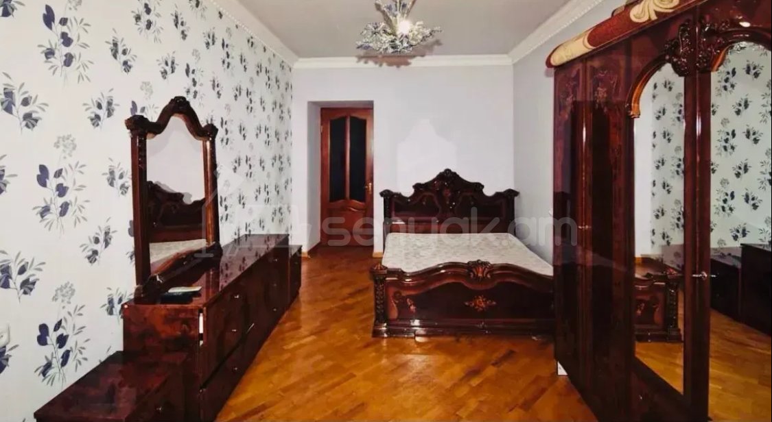 2 Սենյականոց Բնակարան Քարե Շենքում, 68քմ, 5/5 հարկ, Կապիտալ Վերանորոգված