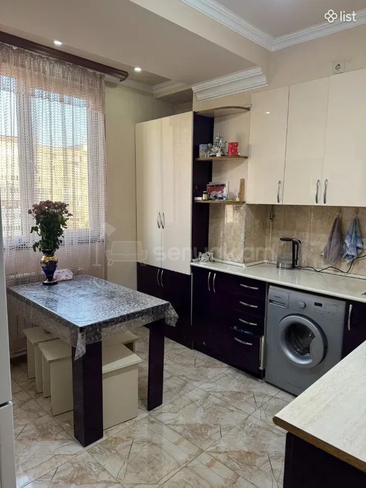 3 Սենյականոց Բնակարան, 75քմ, 7/10 հարկ, Կապիտալ Վերանորոգված, Կահավորված, Արևկող
