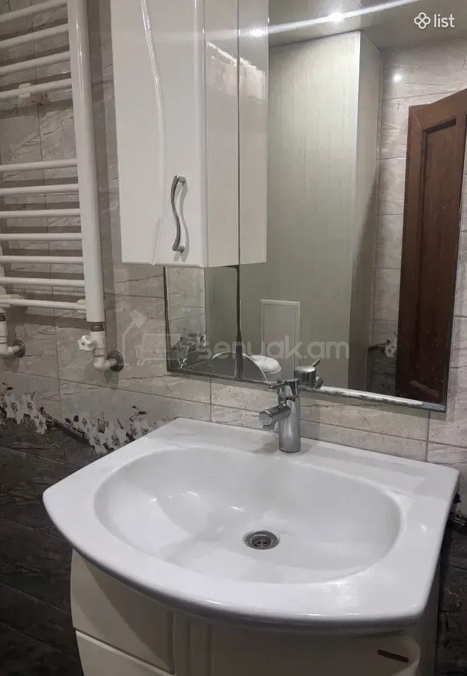 3 Սենյականոց Բնակարան, 75քմ, 7/10 հարկ, Կապիտալ Վերանորոգված, Կահավորված, Արևկող