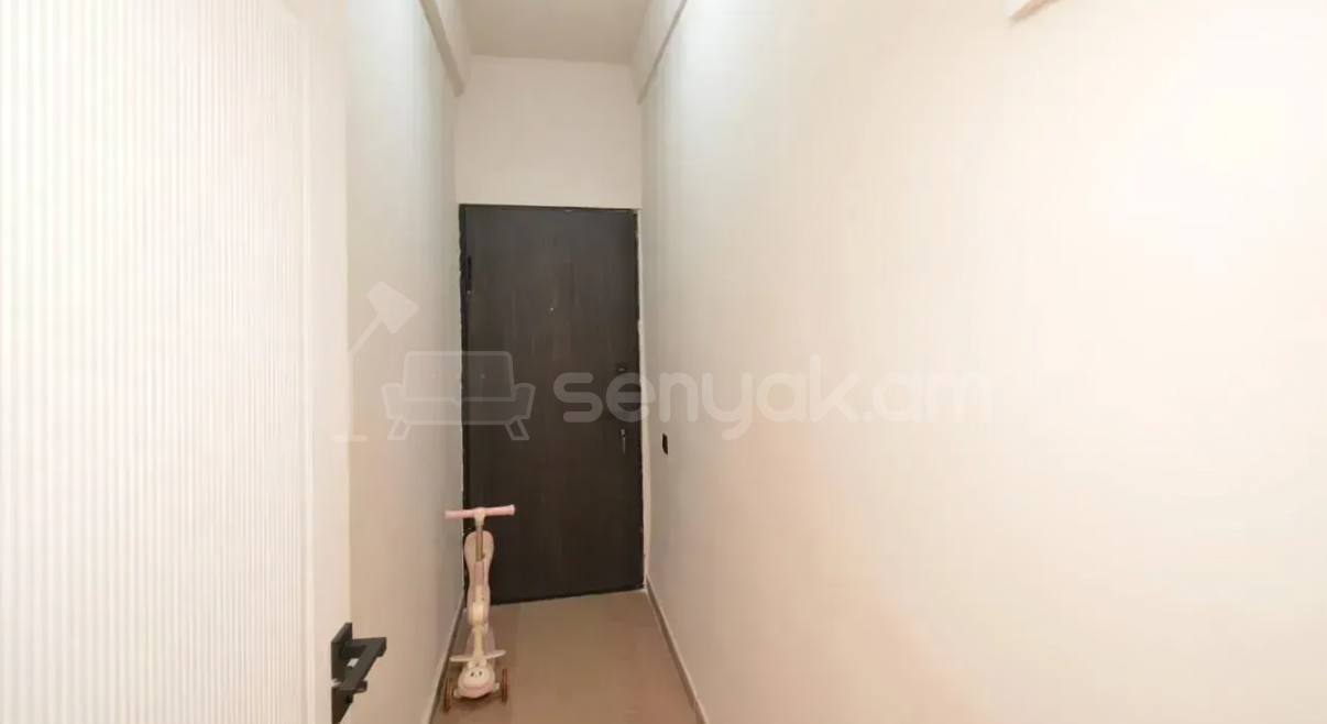 4 Սենյականոց Բնակարան, 78քմ, 2/9 հարկ, Կապիտալ Վերանորոգված