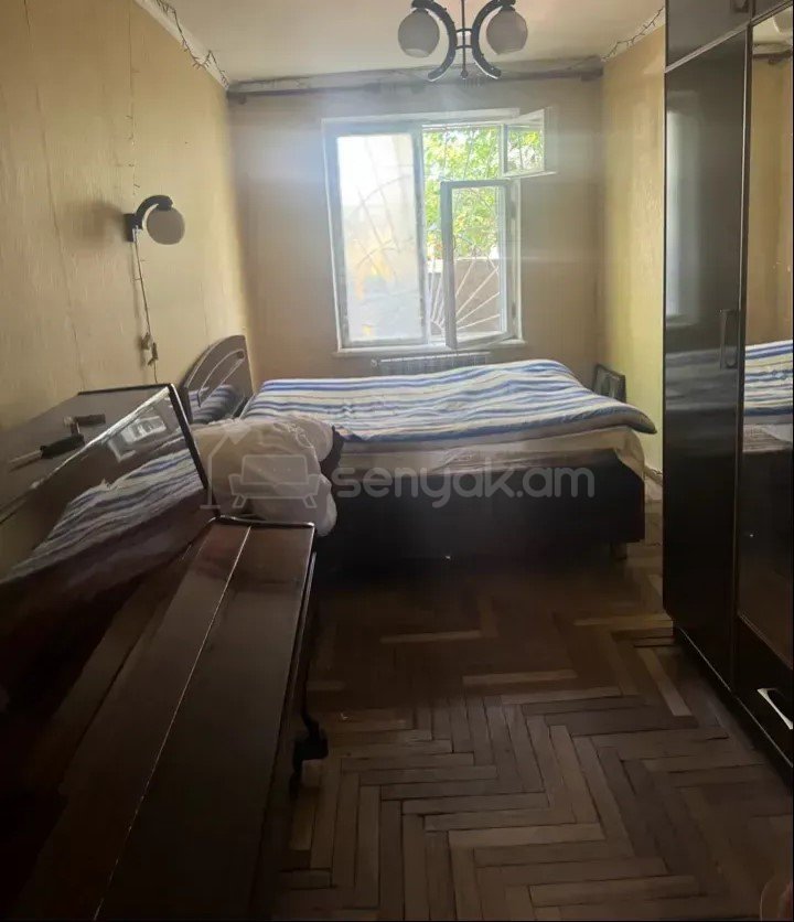 3 Սենյականոց Բնակարան, 72քմ, 2/4 հարկ, Պետական Վիճակում