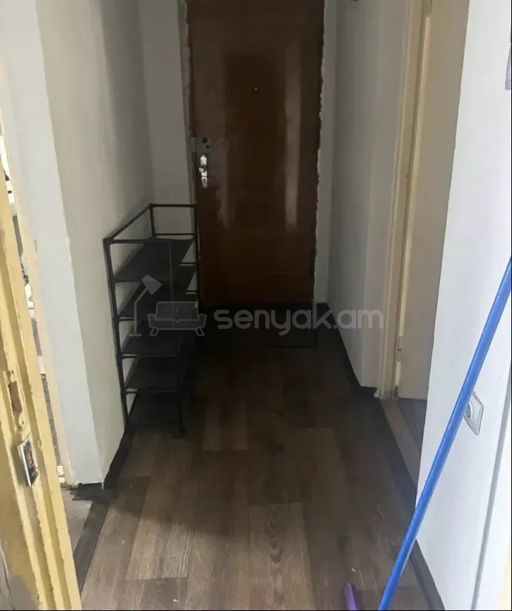 3 Սենյականոց Բնակարան, 72քմ, 2/4 հարկ, Պետական Վիճակում