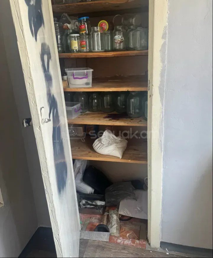 3 Սենյականոց Բնակարան, 72քմ, 2/4 հարկ, Պետական Վիճակում