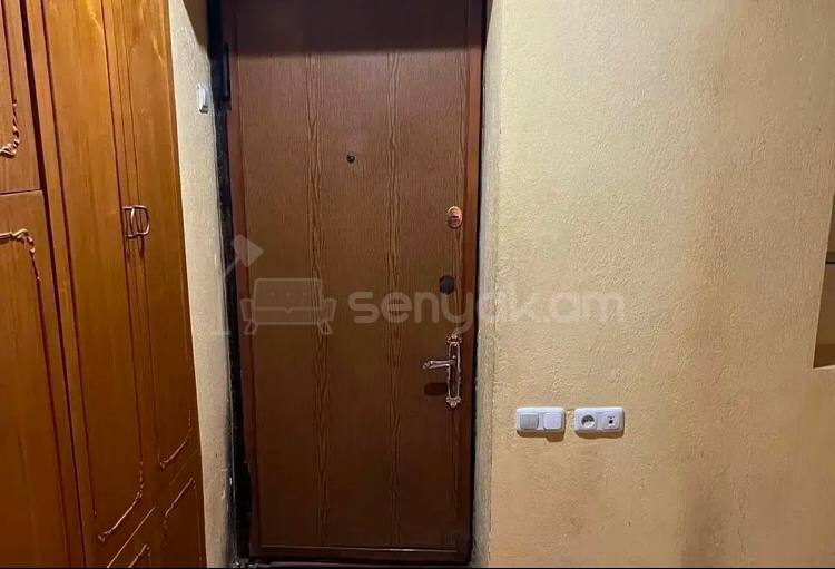 3 Սենյականոց Բնակարան Քարե Շենքում, 58քմ, 1/5 հարկ, Կապիտալ Վերանորոգված, Կահավորված