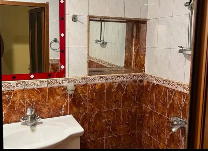 3 Սենյականոց Բնակարան Քարե Շենքում, 58քմ, 1/5 հարկ, Կոսմետիկ Վերանորոգված, Կահավորված