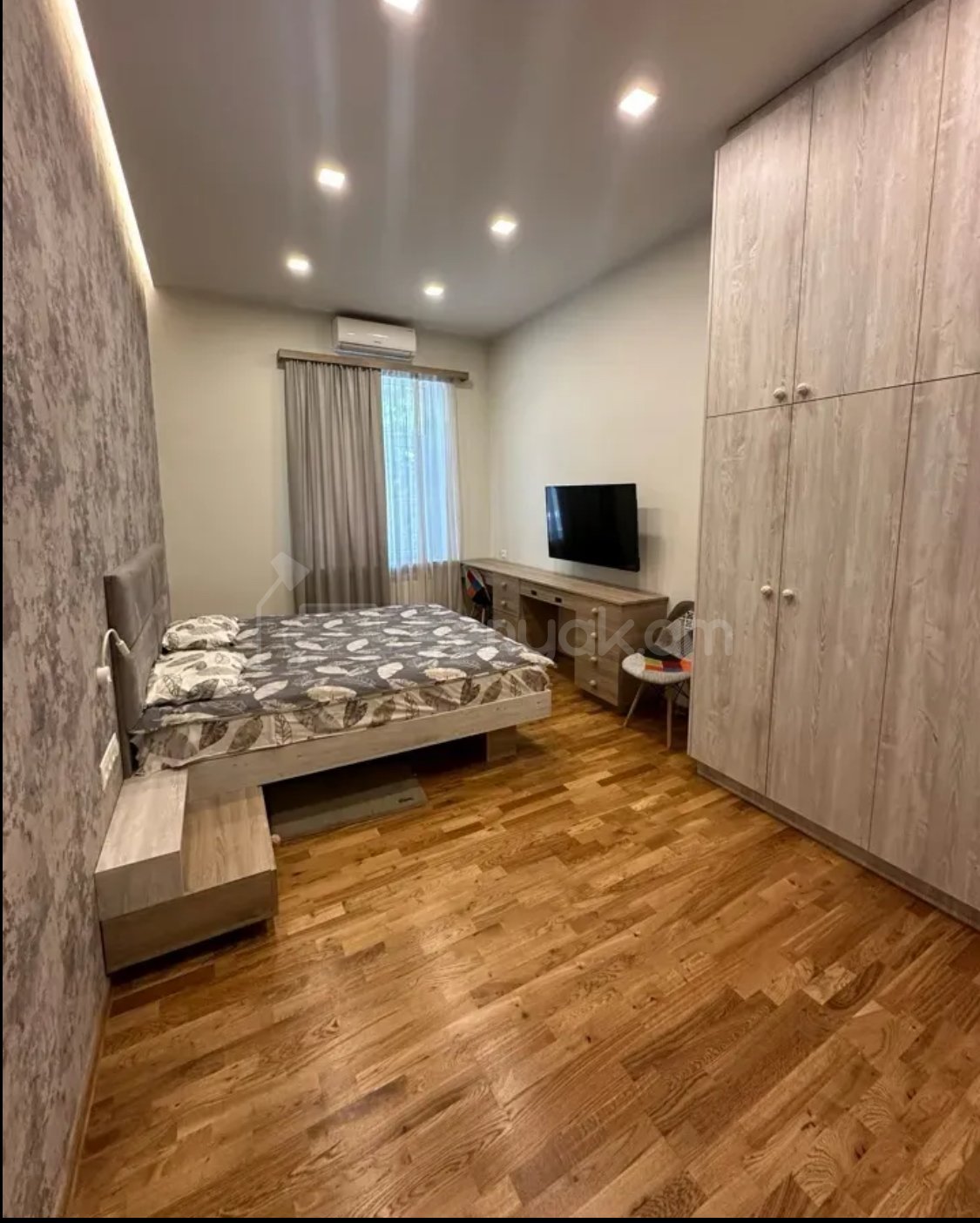 2 Սենյականոց Բնակարան Քարե Շենքում, 60քմ, 2/4 հարկ, Դիզայներական Վերանորոգված, Կահավորված