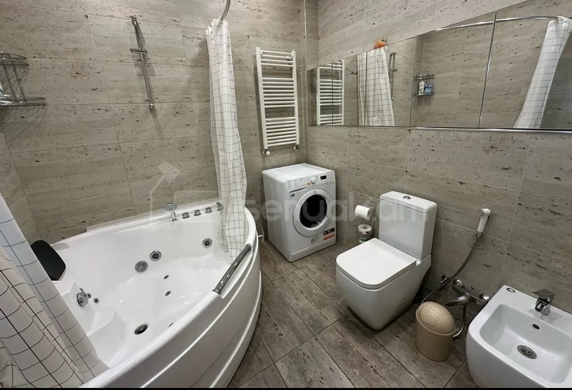 2 Սենյականոց Բնակարան Քարե Շենքում, 60քմ, 2/4 հարկ, Դիզայներական Վերանորոգված, Կահավորված