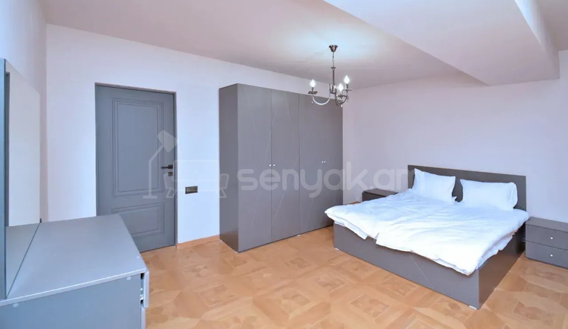 2 Սենյականոց Բնակարան, 70քմ, 2/9 հարկ, Կապիտալ Վերանորոգված, Կահավորված