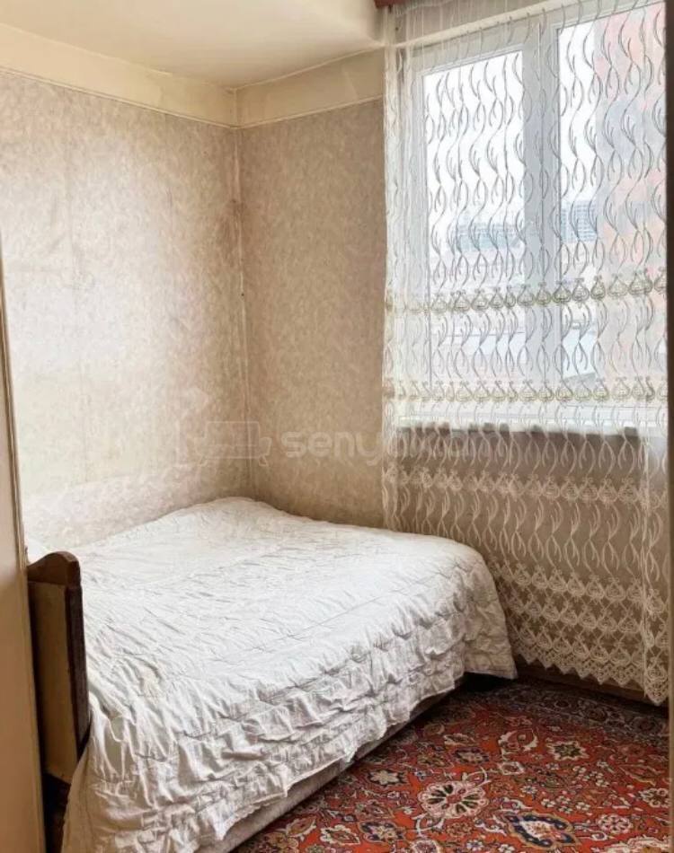 3 Սենյականոց Բնակարան Քարե Շենքում, 67քմ, 4/5 հարկ, Կապիտալ Վերանորոգված