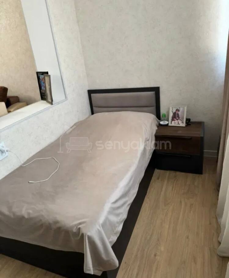 3 Սենյականոց Բնակարան Քարե Շենքում, 52քմ, 1/4 հարկ, Կոսմետիկ Վերանորոգված