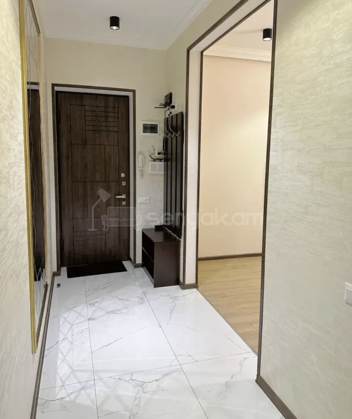 3 Սենյականոց Բնակարան Քարե Շենքում, 69քմ, 1/5 հարկ, Կապիտալ Վերանորոգված, Կահավորված