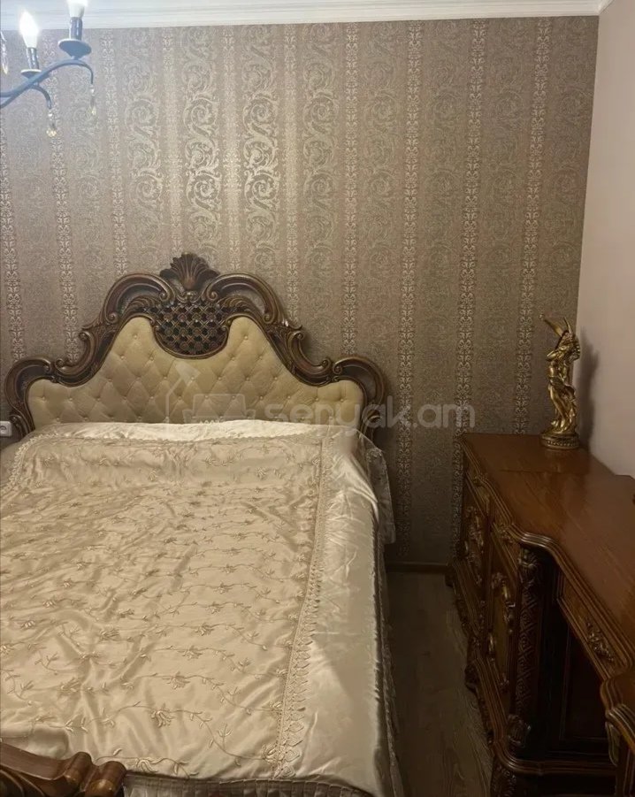 3 Սենյականոց Բնակարան, 90քմ, 5/9 հարկ, Նորմալ Վիճակում, Կահավորված