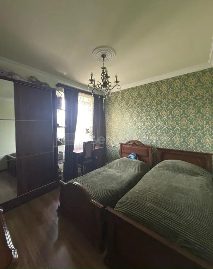 3 Սենյականոց Բնակարան, 90քմ, 5/9 հարկ, Նորմալ Վիճակում, Կահավորված