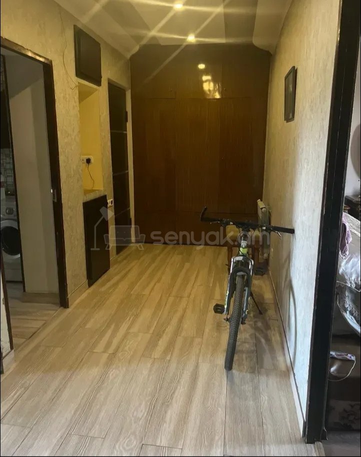 3 Սենյականոց Բնակարան, 90քմ, 5/9 հարկ, Նորմալ Վիճակում, Կահավորված