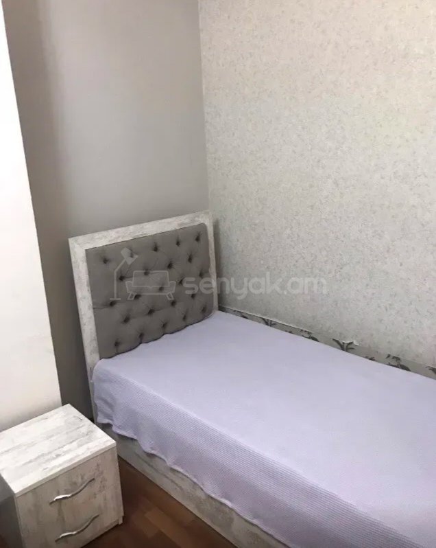 3 Սենյականոց Բնակարան, 70քմ, 3/6 հարկ, Նորմալ Վիճակում, Կահավորված