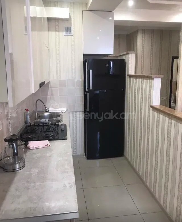 3 Սենյականոց Բնակարան, 70քմ, 3/6 հարկ, Նորմալ Վիճակում, Կահավորված