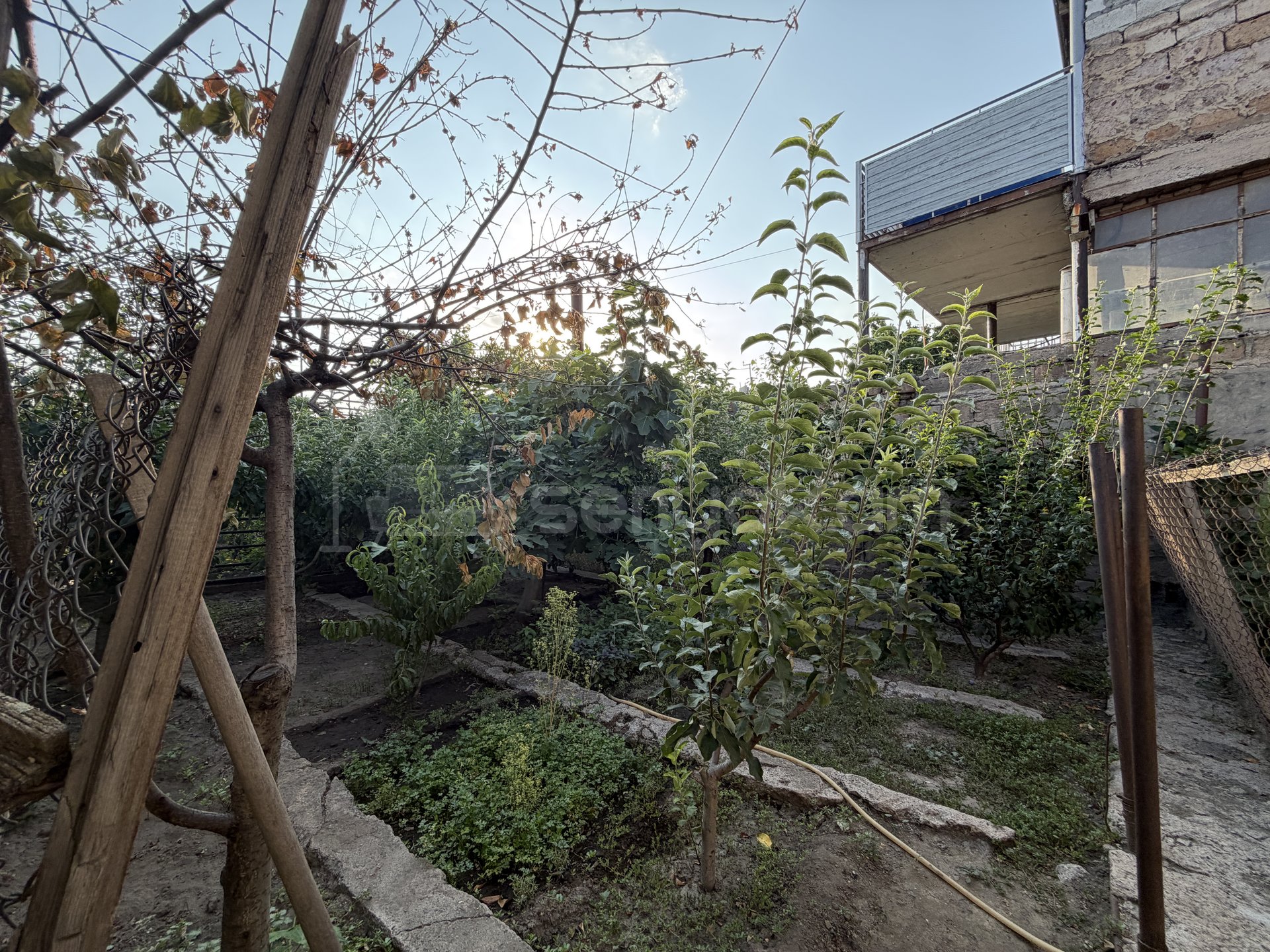 6 Սենյականոց Սեփական Տուն, 143քմ, Կոսմետիկ Վերանորոգված, Ավտոտնակով