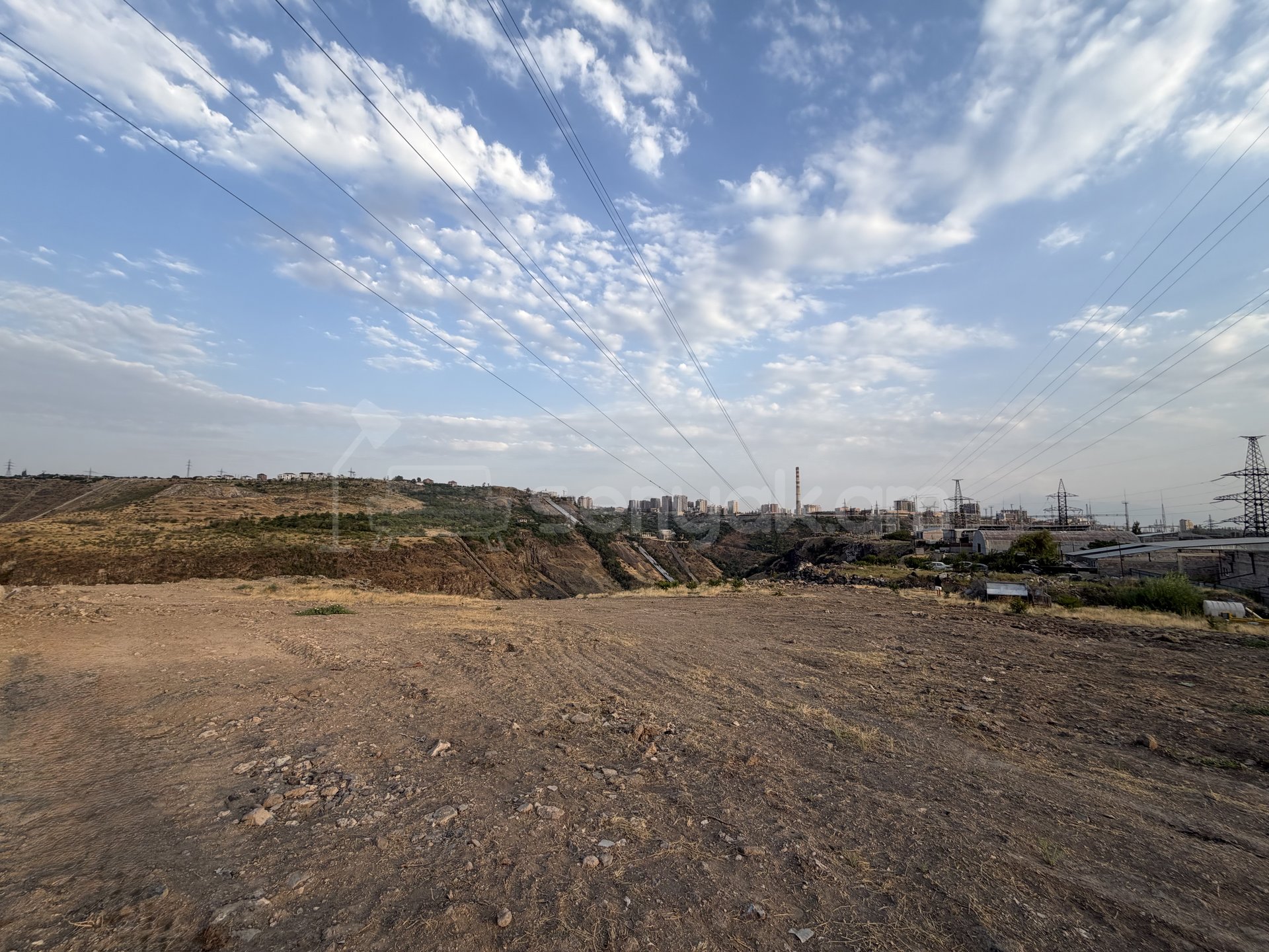 Հողատարածք, 2230քմ