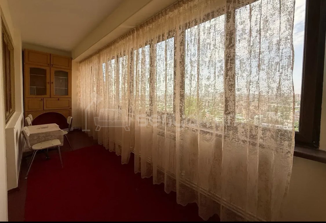 4 Սենյականոց Բնակարան, 88քմ, 7/9 հարկ, Նորմալ Վիճակում, Կահավորված, Արևկող