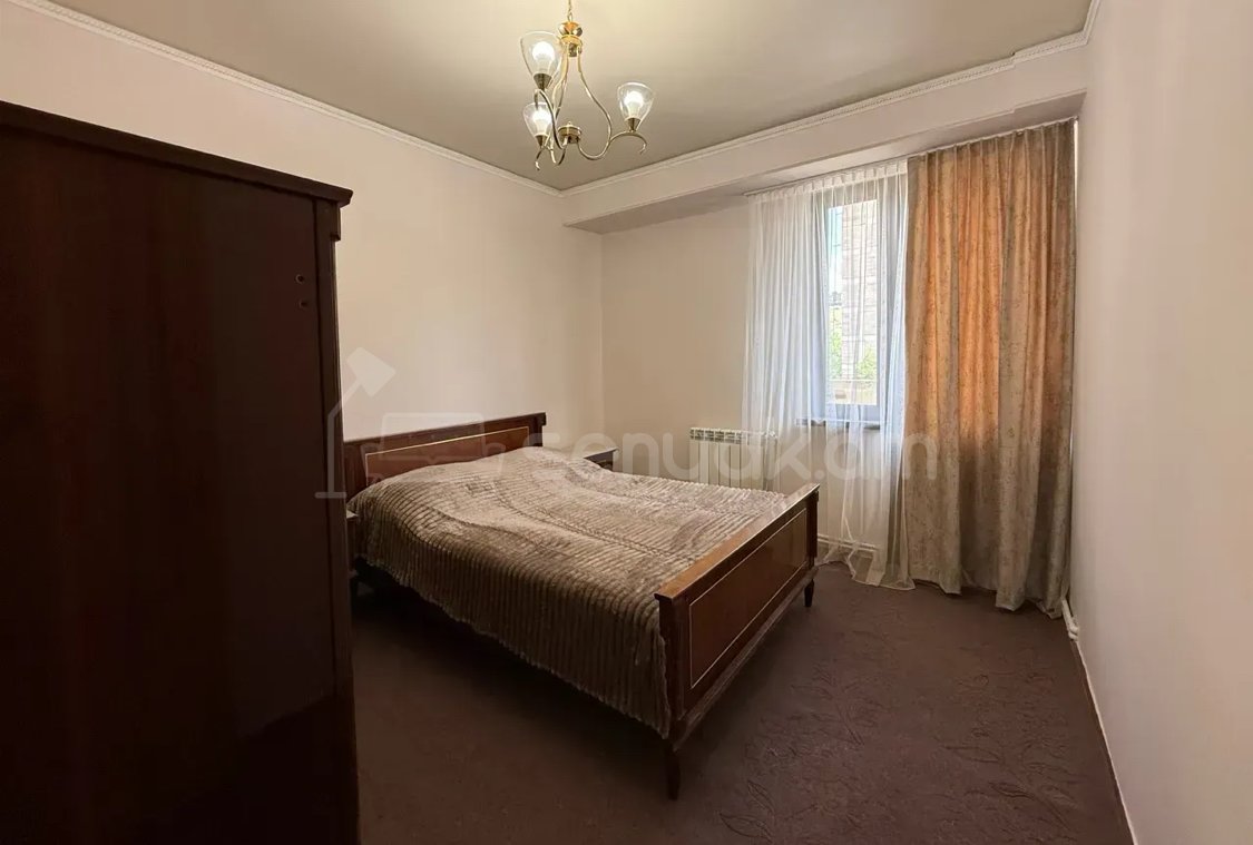 4 Սենյականոց Բնակարան, 88քմ, 7/9 հարկ, Նորմալ Վիճակում, Կահավորված, Արևկող
