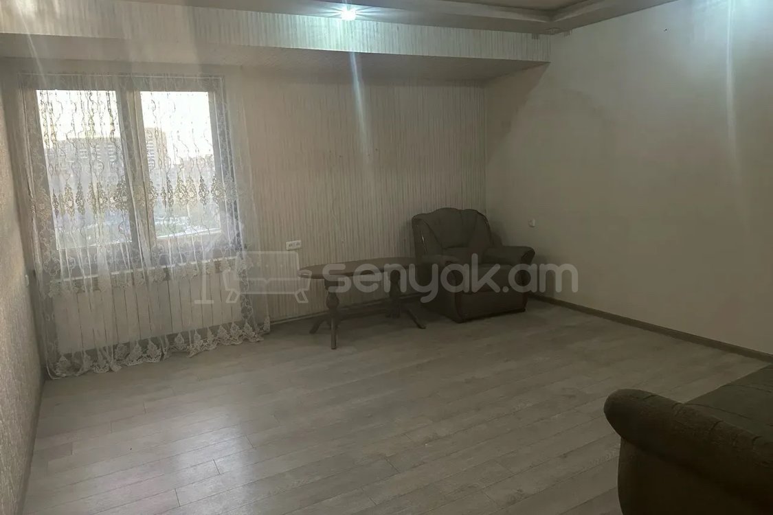 4 Սենյականոց Բնակարան, 81քմ, 5/14 հարկ, Նորմալ Վիճակում, Կահավորված
