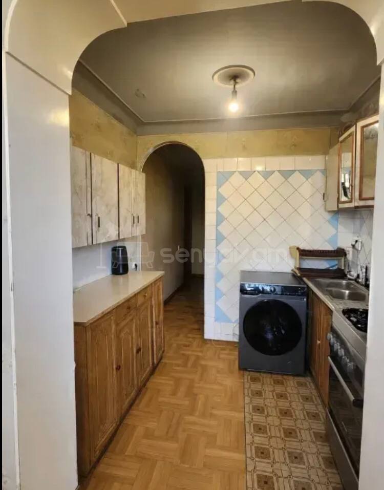 3 Սենյականոց Բնակարան, 78քմ, 2/4 հարկ, Կոսմետիկ Վերանորոգված