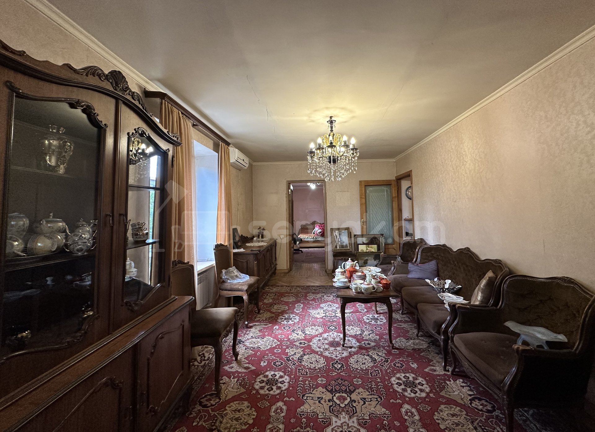 3 Սենյականոց Բնակարան Քարե Շենքում, 75քմ, 2/4 հարկ, Կոսմետիկ Վերանորոգված, Կահավորված, Արևկող