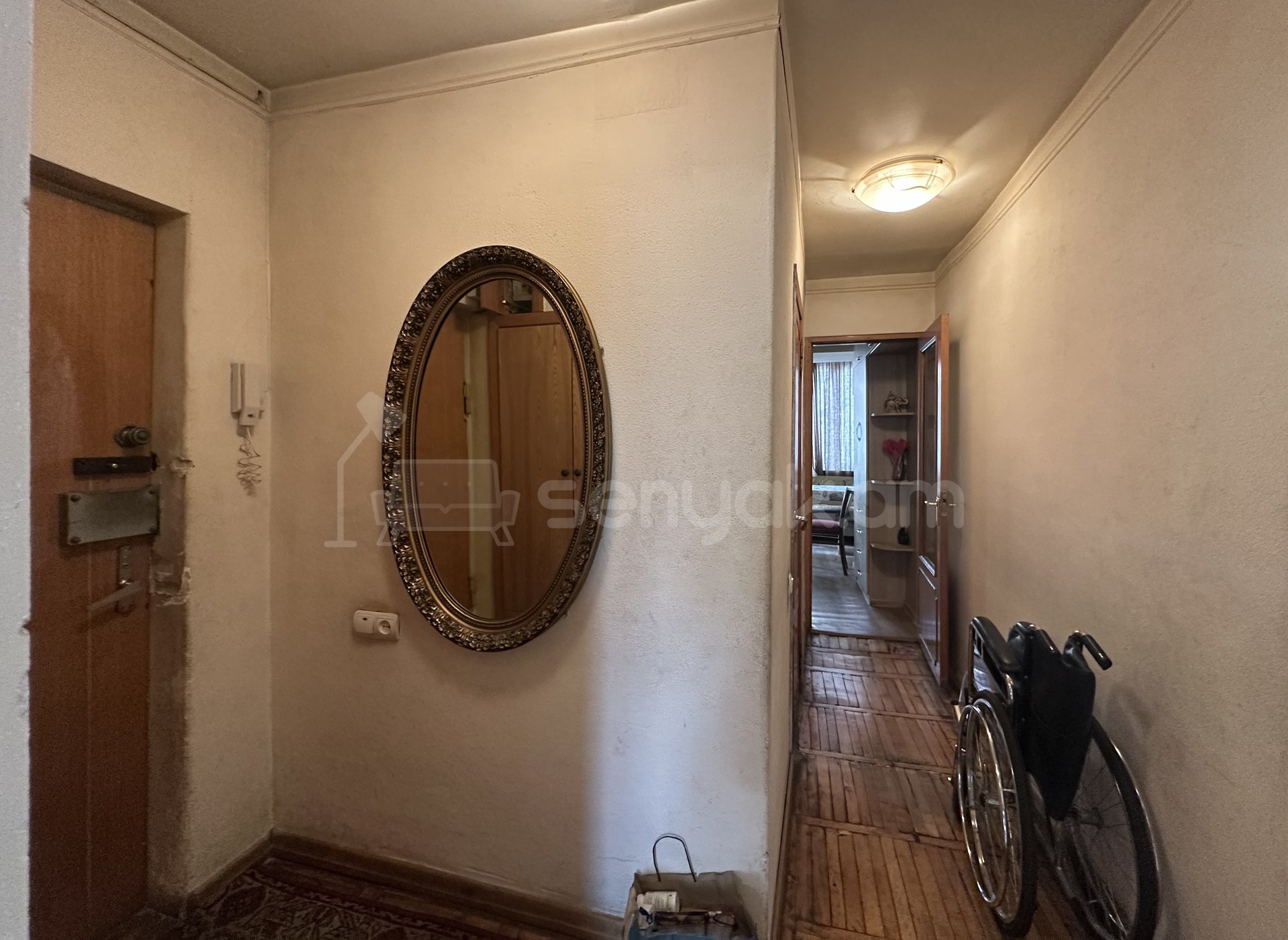 3 Սենյականոց Բնակարան Քարե Շենքում, 75քմ, 2/4 հարկ, Կոսմետիկ Վերանորոգված, Կահավորված, Արևկող
