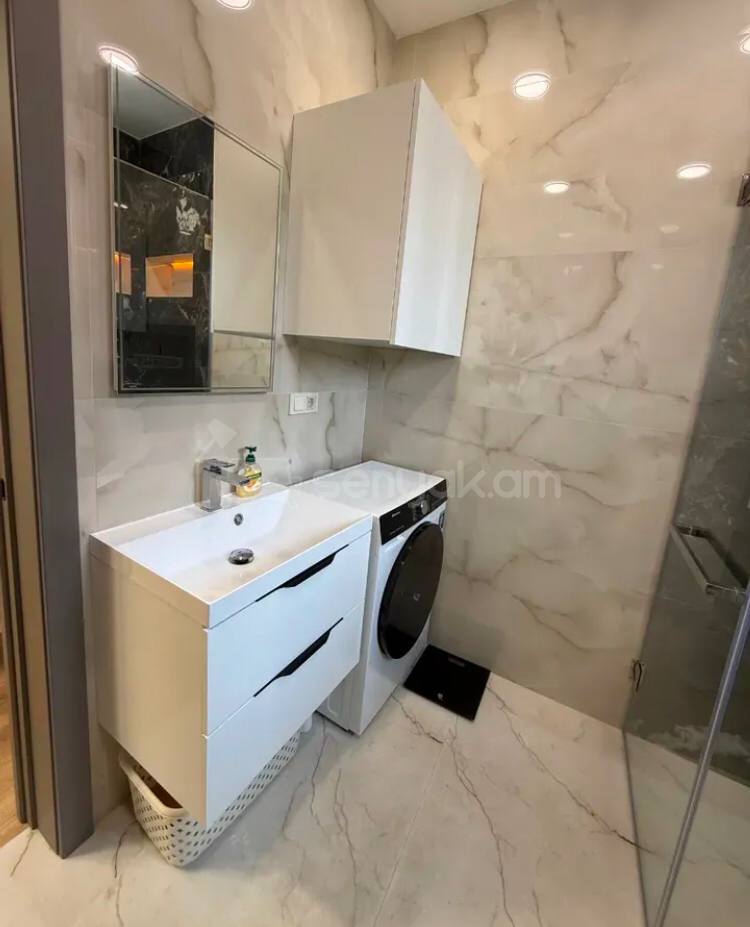 3 Սենյականոց Բնակարան Նորակառույցում, 69քմ, 3/4 հարկ, Կապիտալ Վերանորոգված