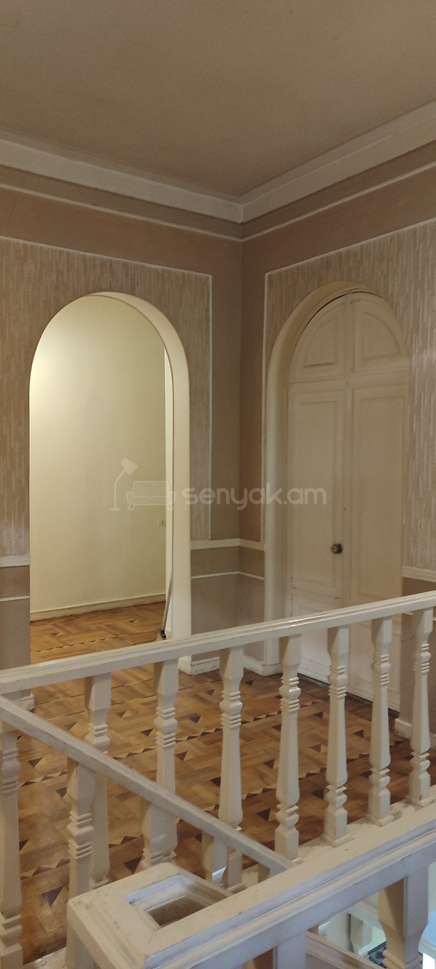 6 Սենյականոց Սեփական Տուն, 405քմ, Նորմալ Վիճակում, Ավտոտնակով