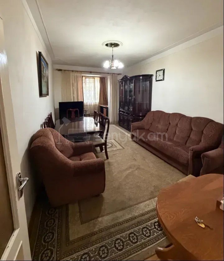 3 Սենյականոց Բնակարան, 74քմ, 1/5 հարկ, Կապիտալ Վերանորոգված