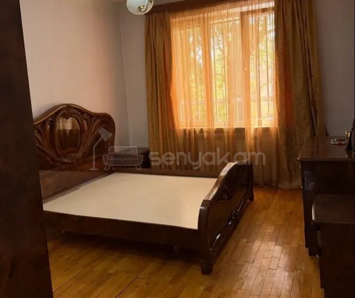 3 Սենյականոց Բնակարան, 74քմ, 1/5 հարկ, Կապիտալ Վերանորոգված
