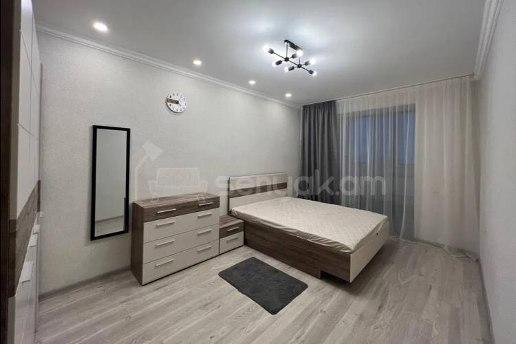 2 Սենյականոց Բնակարան Քարե Շենքում, 65քմ, 5/5 հարկ, Կապիտալ Վերանորոգված