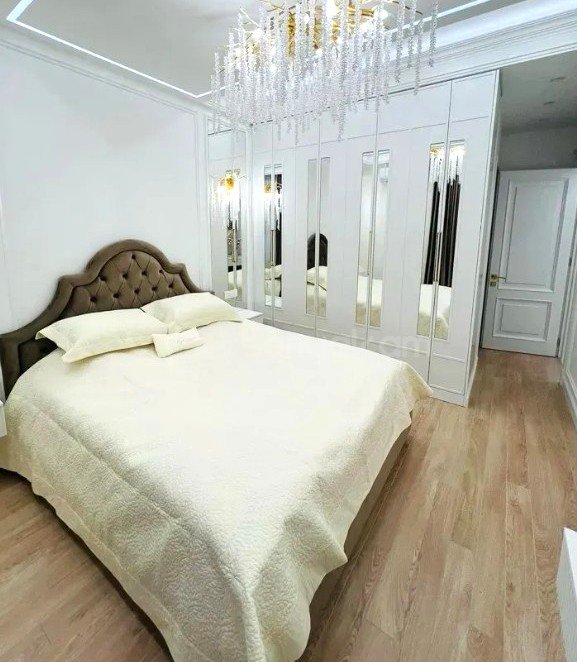 3 Սենյականոց Բնակարան Նորակառույցում, 135քմ, 12/15 հարկ, Դիզայներական Վերանորոգված, Կահավորված, Արևկող