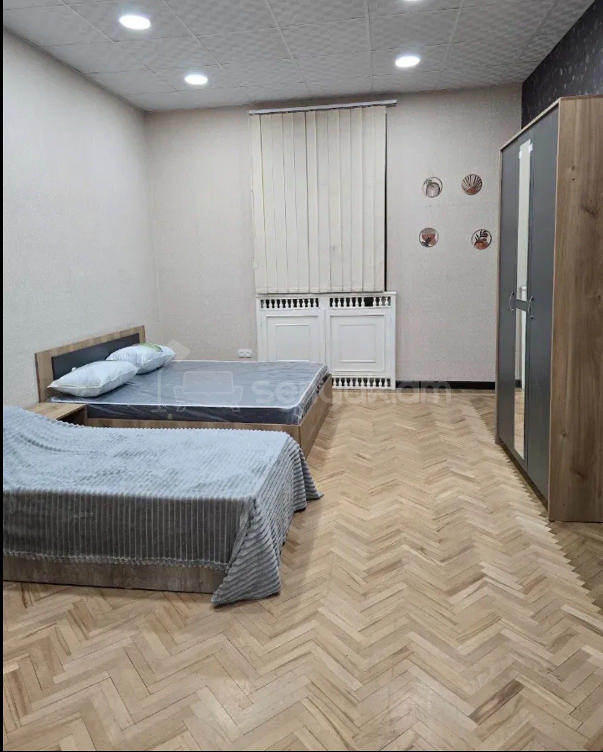 4 Սենյականոց Բնակարան Քարե Շենքում, 80քմ, 1/5 հարկ, Կապիտալ Վերանորոգված