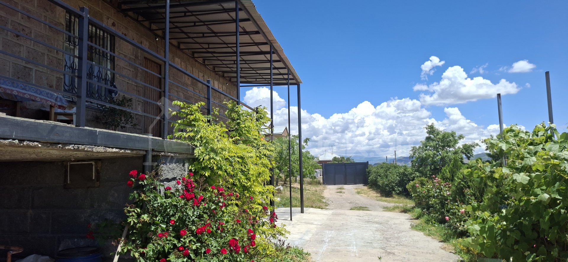 4 Սենյականոց Սեփական Տուն, 275քմ, Կապիտալ Վերանորոգված