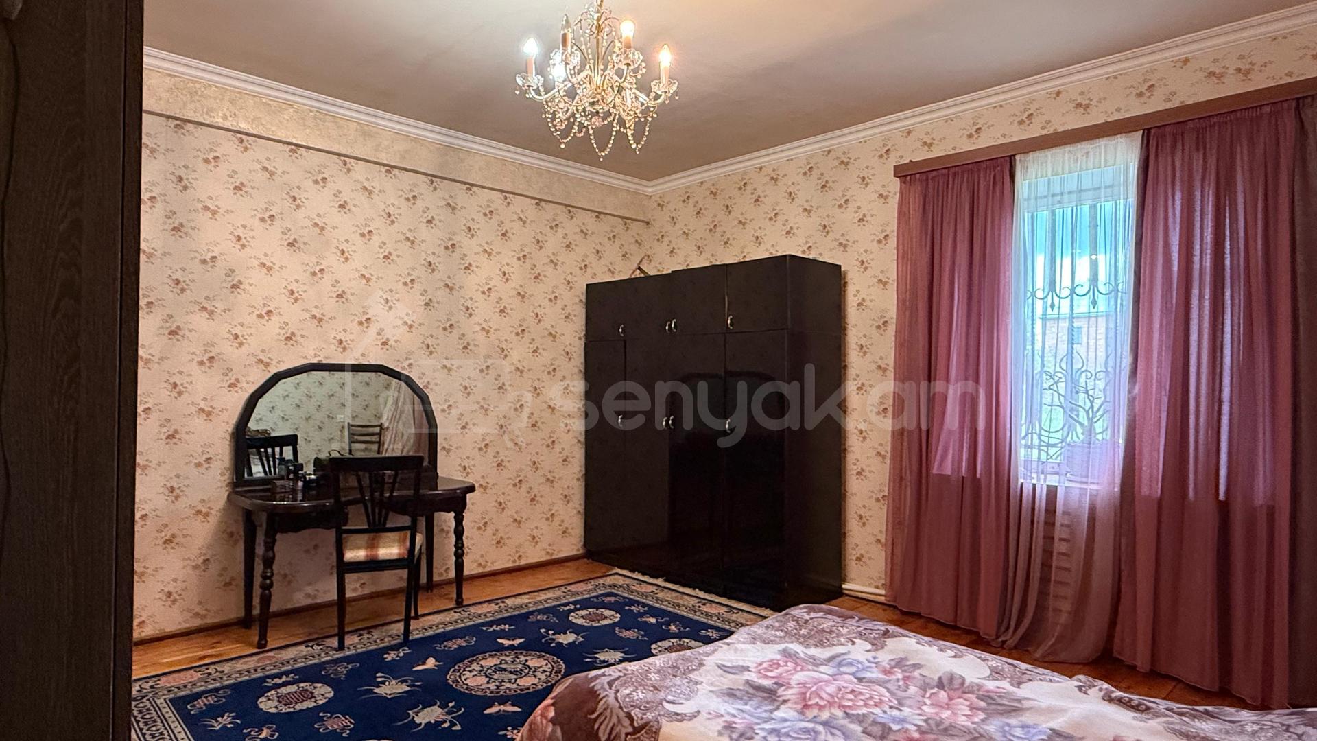 4 Սենյականոց Սեփական Տուն, 275քմ, Կապիտալ Վերանորոգված