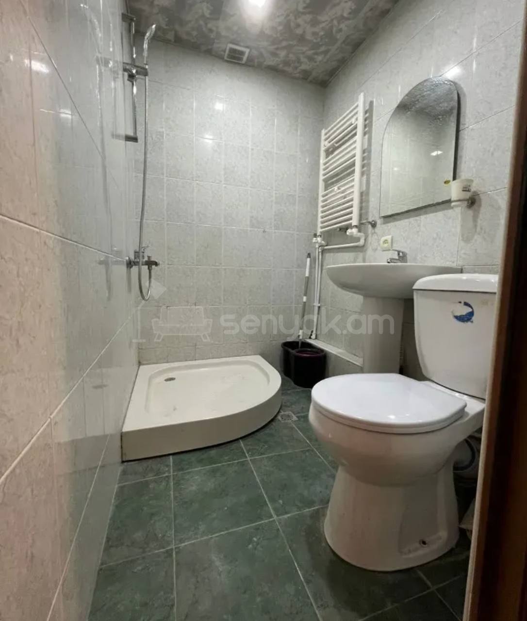 2 Սենյականոց Բնակարան Քարե Շենքում, 54քմ, 5/5 հարկ, Կապիտալ Վերանորոգված