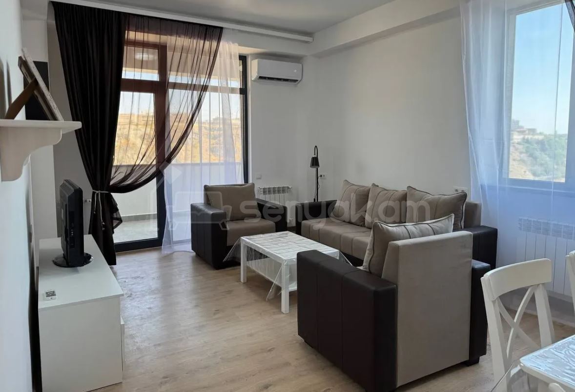 3 Սենյականոց Բնակարան, 104քմ, 8/18 հարկ, Դիզայներական Վերանորոգված