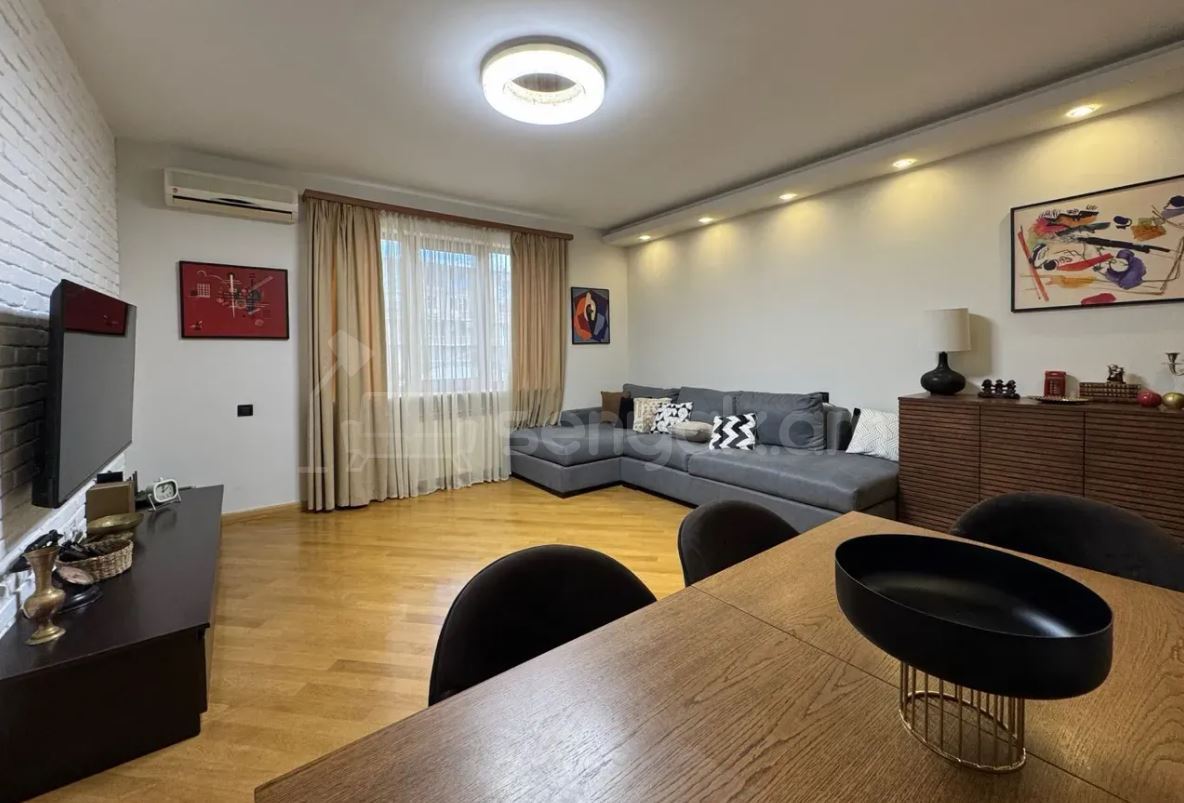 3 Սենյականոց Բնակարան, 80քմ, 3/9 հարկ, Դիզայներական Վերանորոգված, Կահավորված