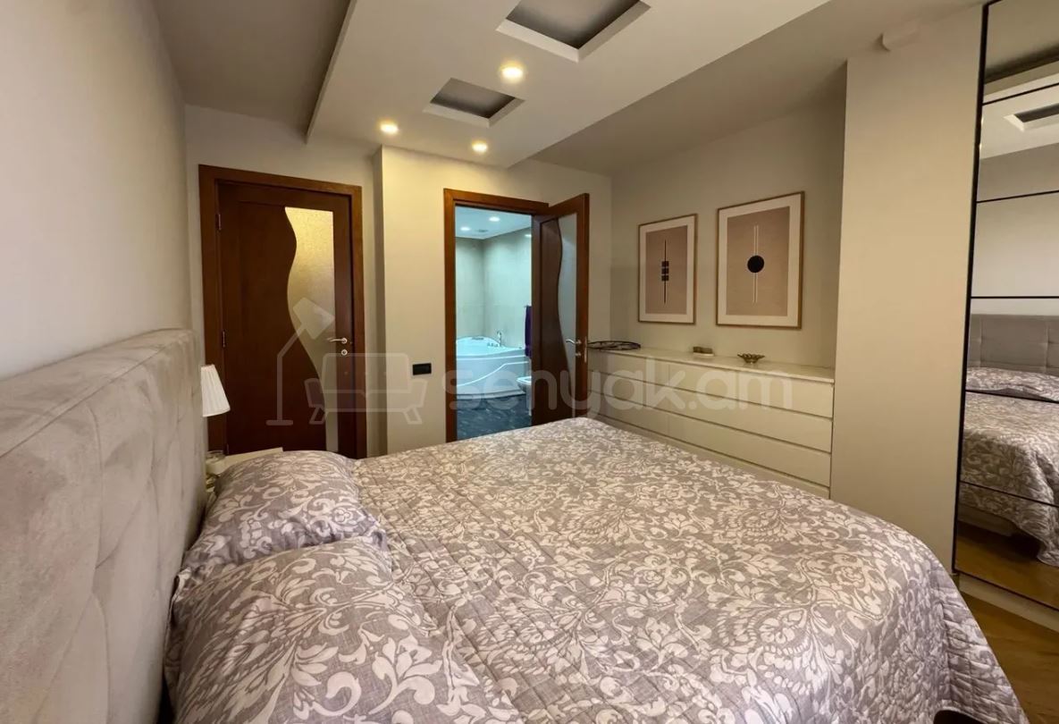 3 Սենյականոց Բնակարան, 80քմ, 3/9 հարկ, Դիզայներական Վերանորոգված, Կահավորված