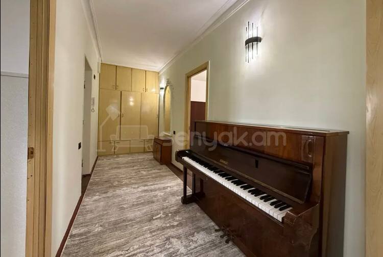 4 Սենյականոց Բնակարան, 88քմ, 7/9 հարկ, Կոսմետիկ Վերանորոգված, Կահավորված