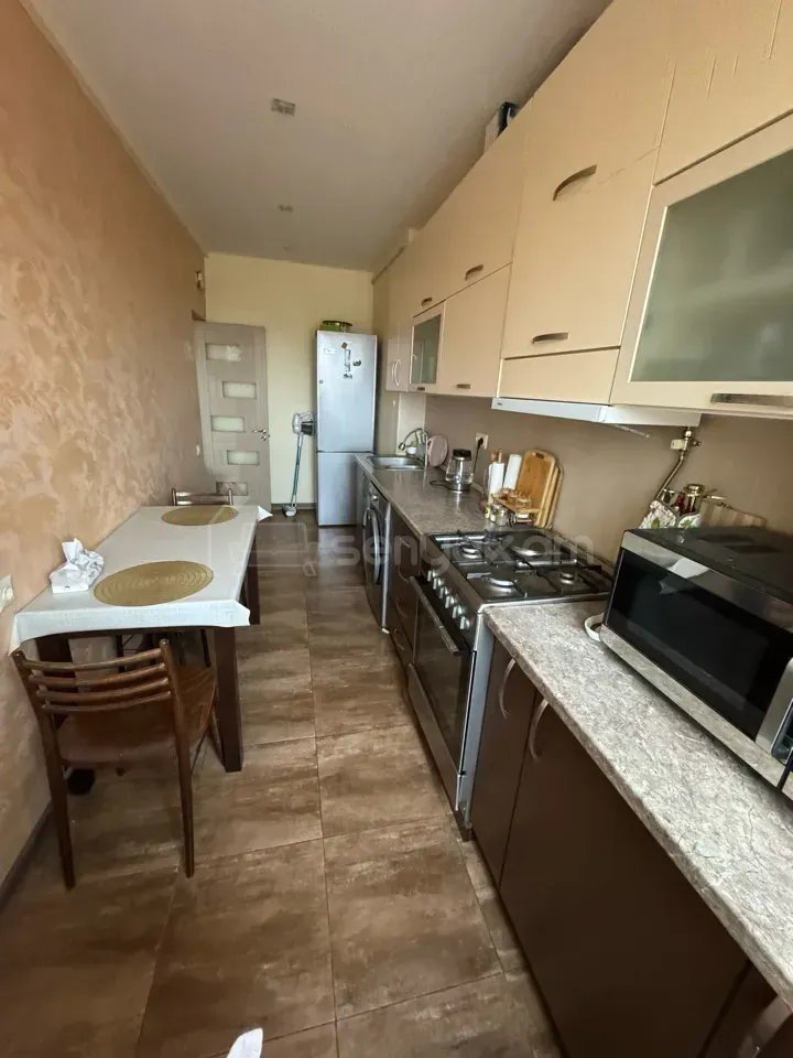 3 Սենյականոց Բնակարան, 76քմ, 8/9 հարկ, Կապիտալ Վերանորոգված